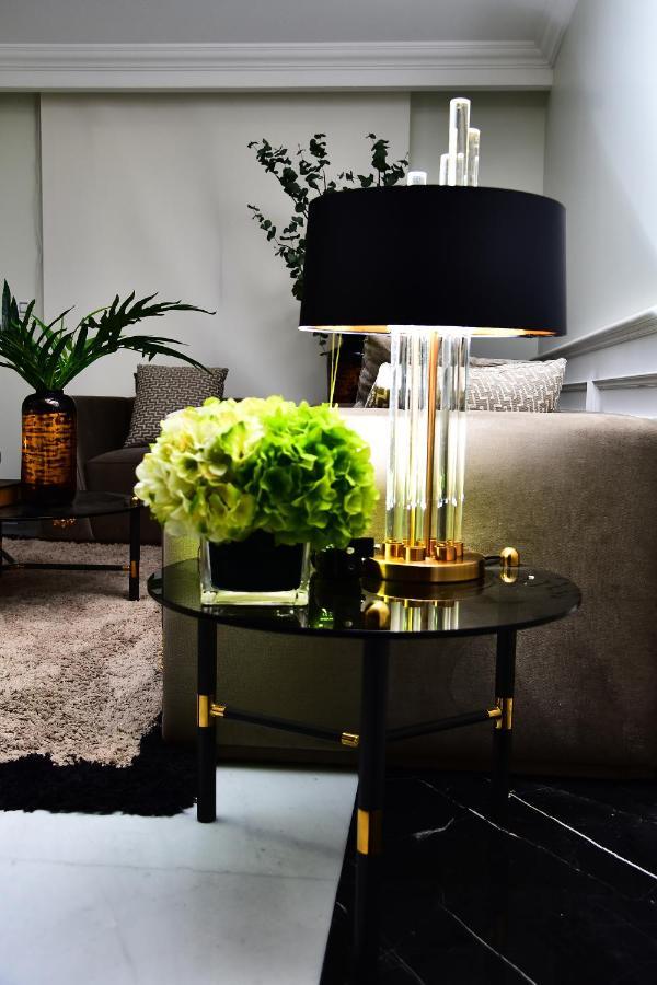 Versace Tower Luxury Suites - Downtown Beyrouth Extérieur photo