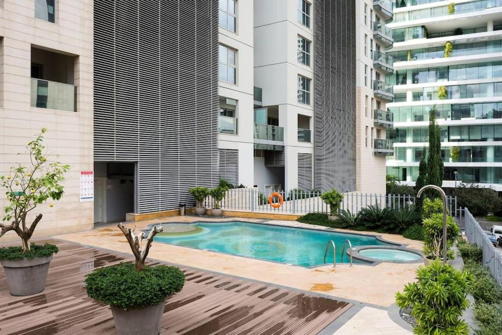 Versace Tower Luxury Suites - Downtown Beyrouth Extérieur photo